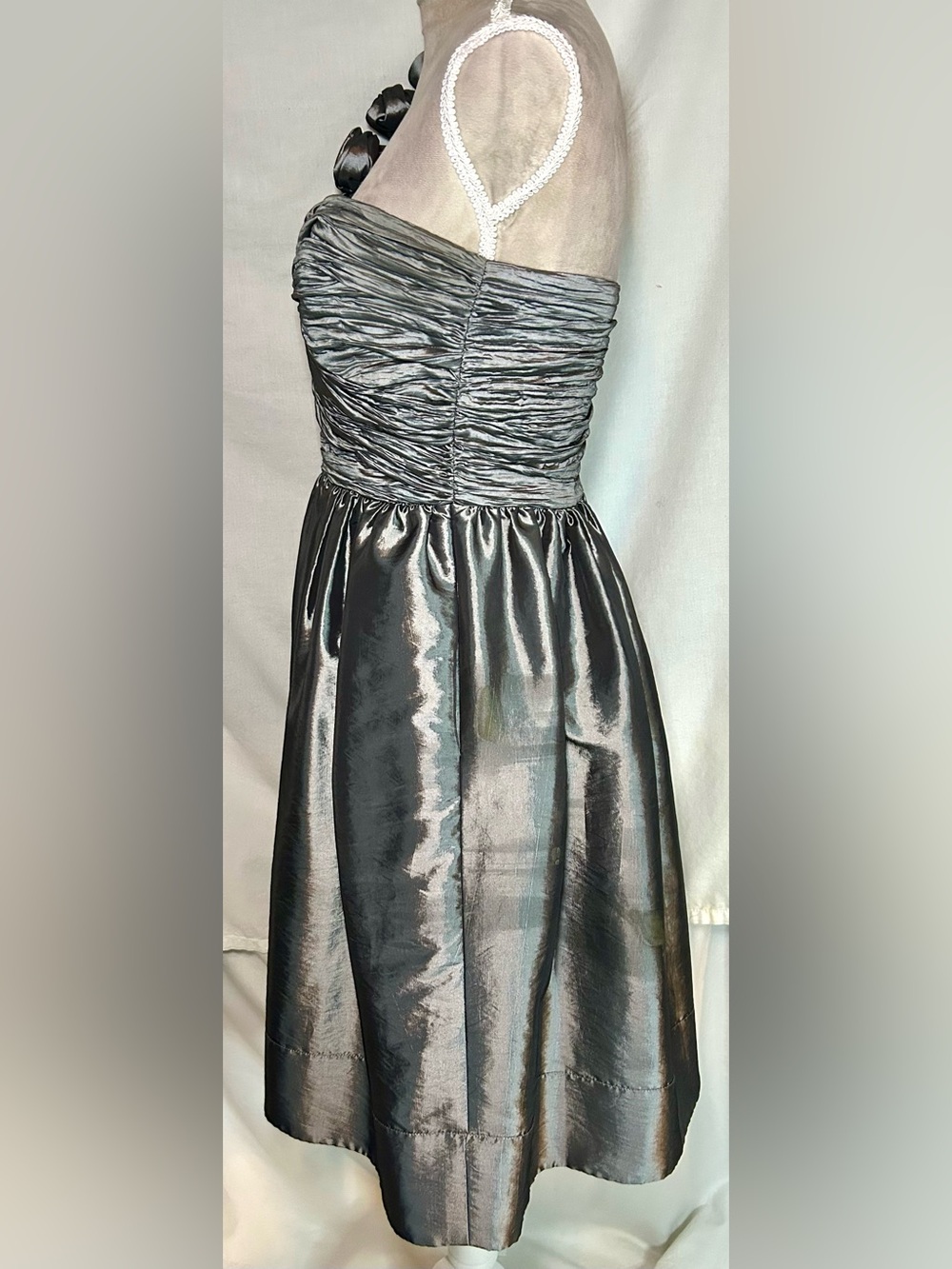 Maggy London Metallic Gunmetal Taffeta Ruched Rosette Party Dress, Size S - Picture 10 of 17